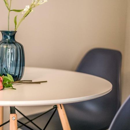 מילאנו Joivy Modern 1-Bed Flat With Balcony In Portello מראה חיצוני תמונה