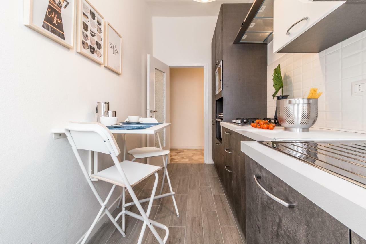 מילאנו Joivy Modern 1-Bed Flat With Balcony In Portello מראה חיצוני תמונה
